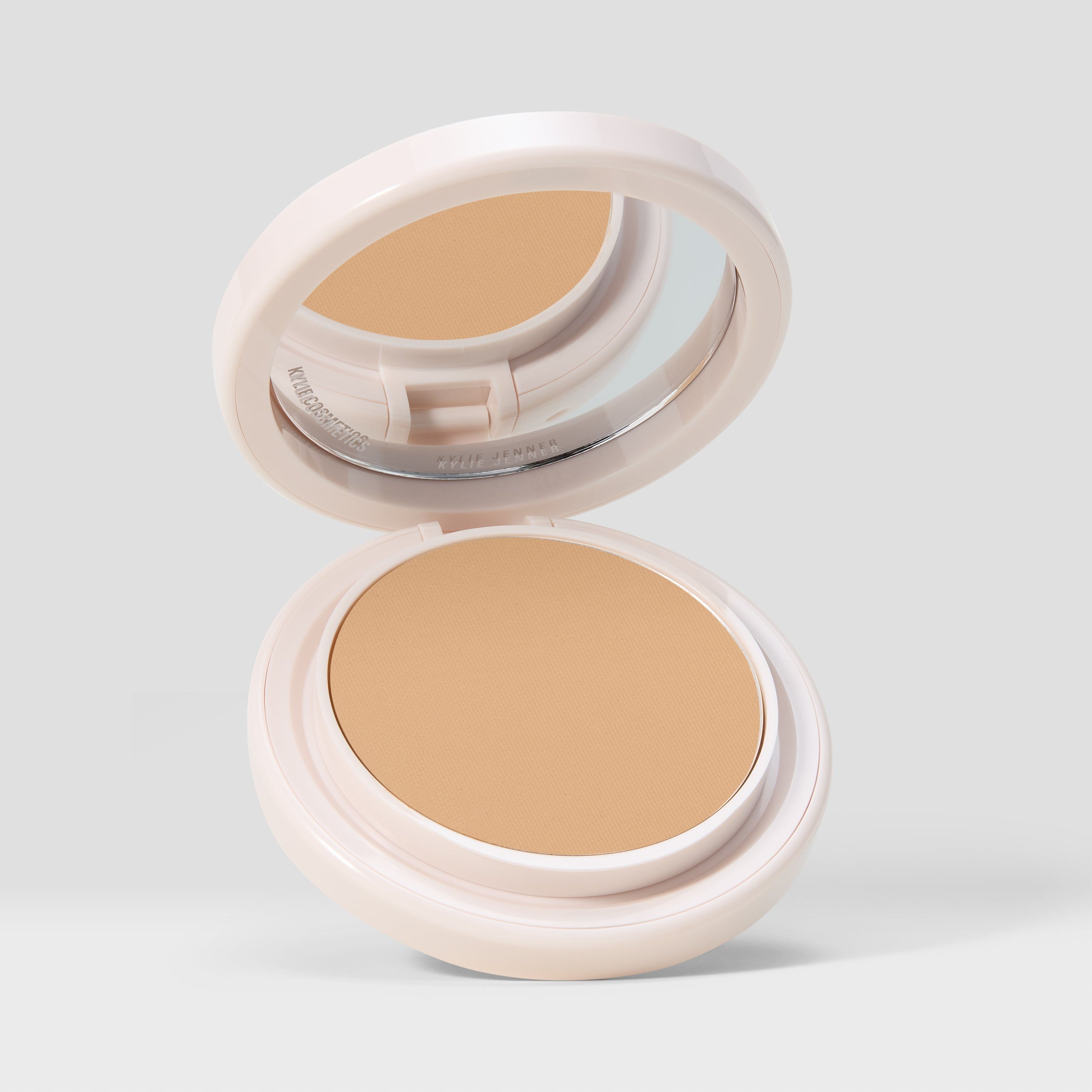 Alternative view of Kylie's Signature Glam Look Bundle